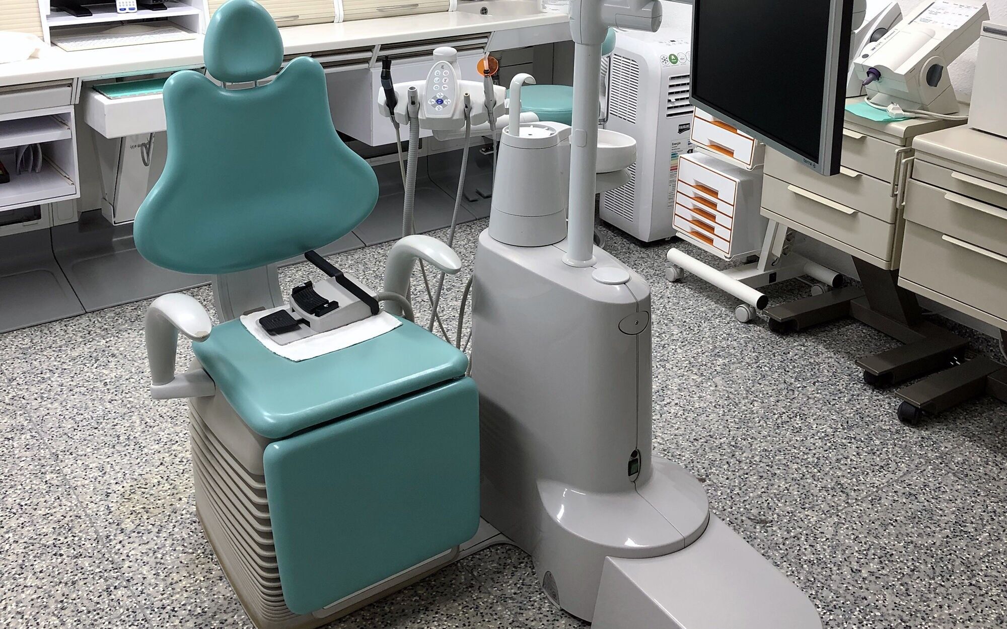 KaVo 1058 Compact Chair Treatment Unit